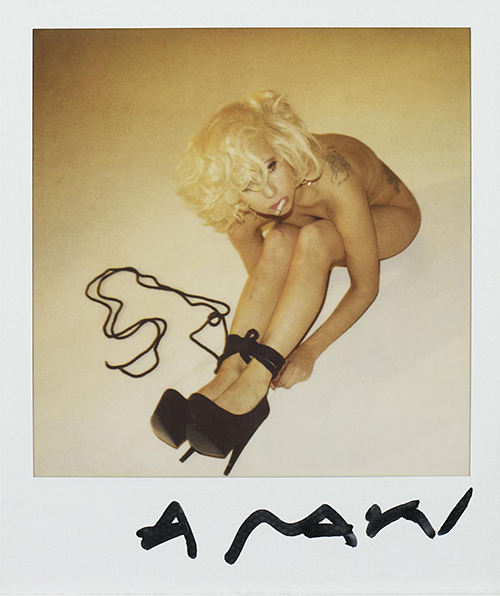 Lady-Gaga-Nobuyoshi-Araki-Photoshoot-2009-62